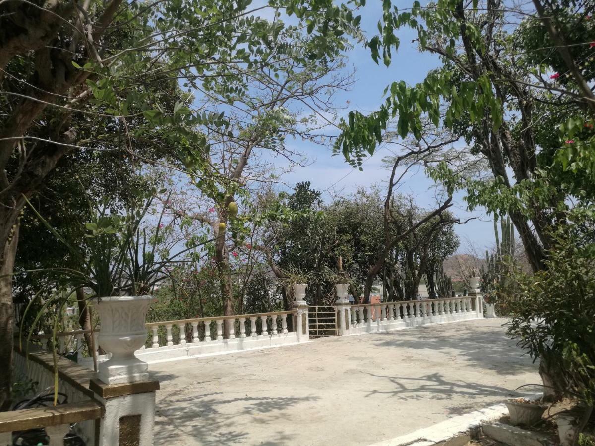 Jardin Etnobotanico Villa Ludovica Санта-Марта Екстер'єр фото